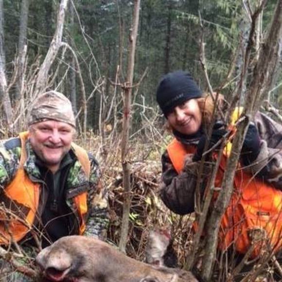 Profile Picture of Louise Letarte (@louise_letarte) on Poshmark