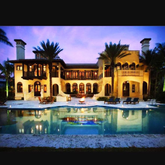 Profile Picture of Greg Leonard (@nubian54) on Poshmark