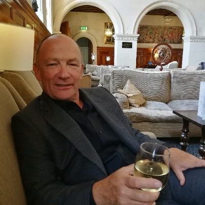 Profile Picture of Andrew L Gardner 📝 (@alg_author) on Twitter