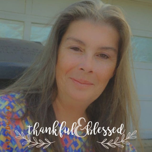 Profile Picture of Cynthia Hendy (@txmom76503) on Poshmark