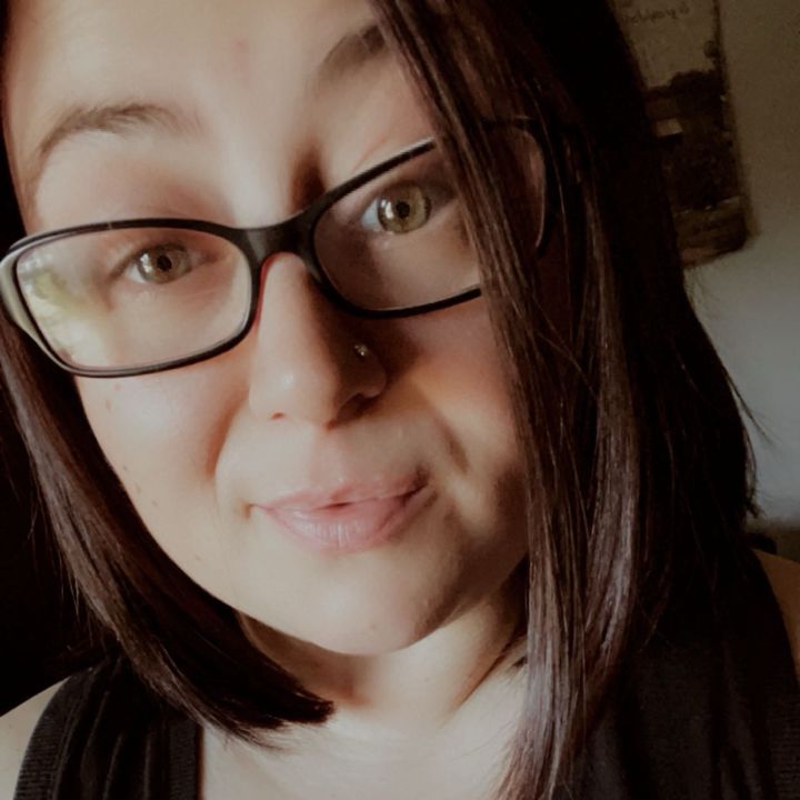 Profile Picture of   Amanda Holloway... (@amandafae21) on Tiktok