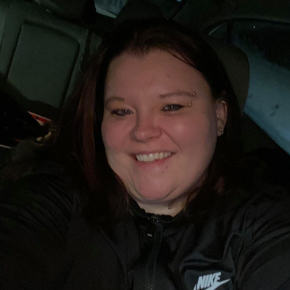 Profile Picture of Katelyn Diegidio (@kaydie2015) on Poshmark