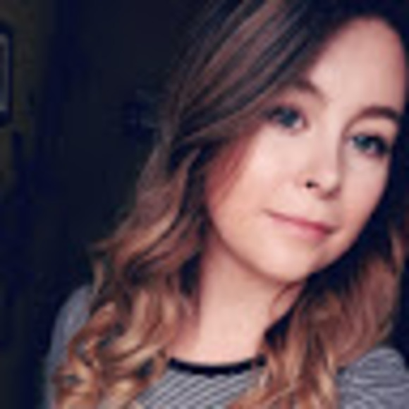 Profile Picture of Brittany Leybourne (@bleybourne) on Poshmark