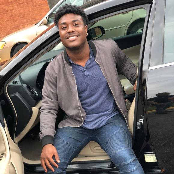 Profile Picture of David Bacon (@davidbacon) on Poshmark