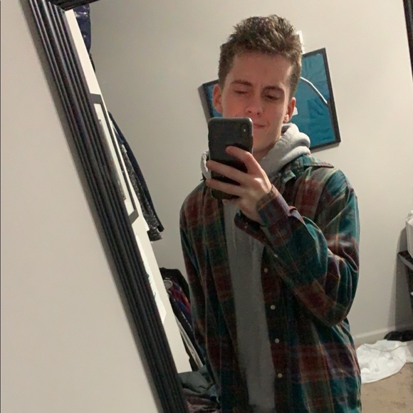 Profile Picture of Nicholas Warren (@nickwarren17) on Poshmark