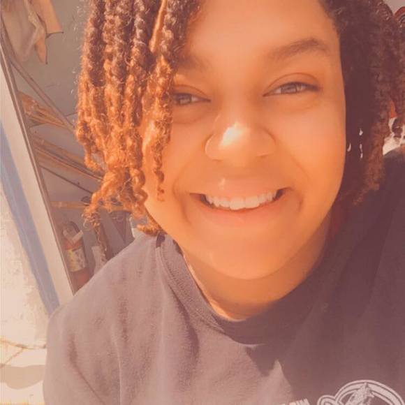 Profile Picture of Kourtney Chase (@kourt_99) on Poshmark