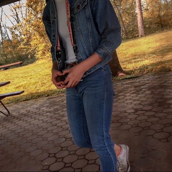 Profile Picture of Eileen Zhang (@ezhang21) on Poshmark