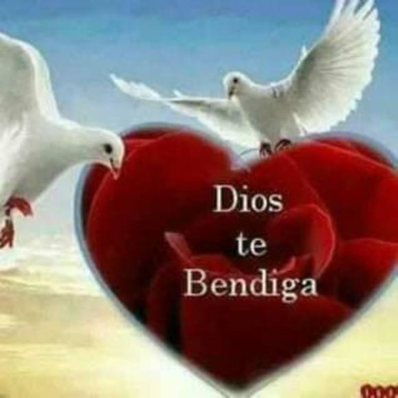 Profile Picture of Isabella Valladares (@reynamembreno07) on Poshmark