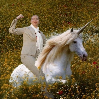 Profile Picture of Julia Campbell #BlackLivesMatter 🏳️‍🌈 She/Her 😷 (@JuliaCSocial) on Twitter