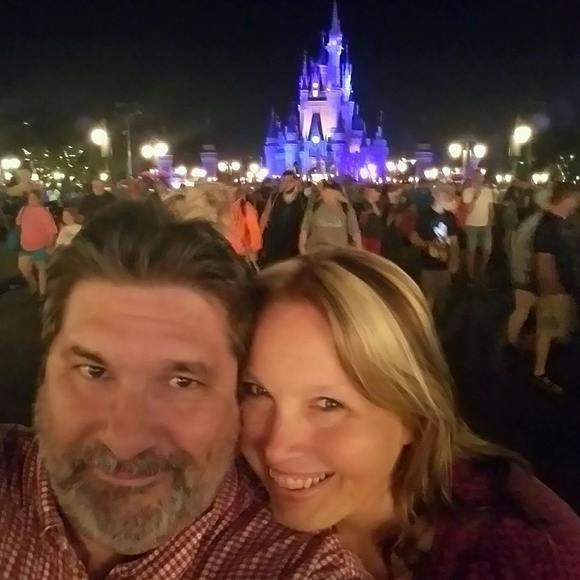 Profile Picture of Kathy Lucas (@lungs59) on Poshmark