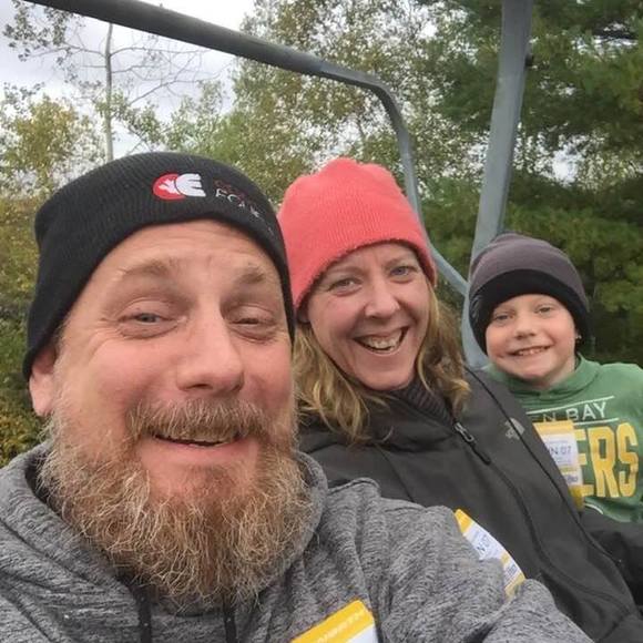 Profile Picture of Derek Cutler (@derekcutler) on Poshmark