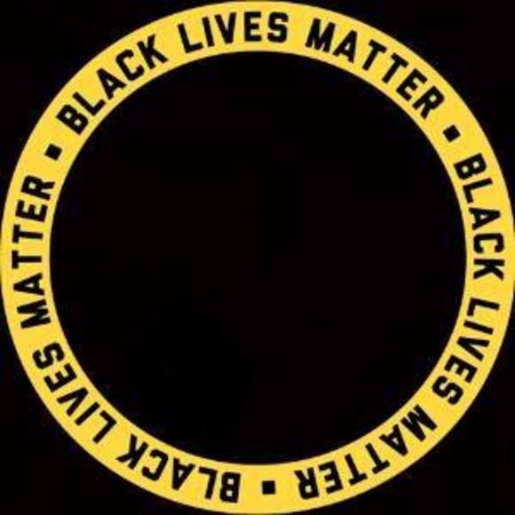 Profile Picture of Kallie Minetree (@kallieminetree) on Poshmark