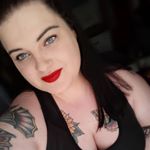 Profile Picture of Gina-Marie Less (@lovetobe.curvy) on Instagram