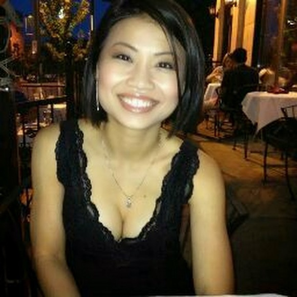 Profile Picture of Jessica Winsky (@kcjessica2002) on Poshmark