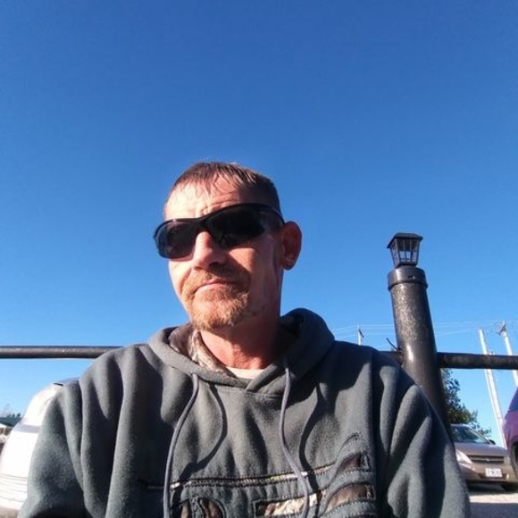 Profile Picture of Timothy James (@timothyjames759) on Poshmark