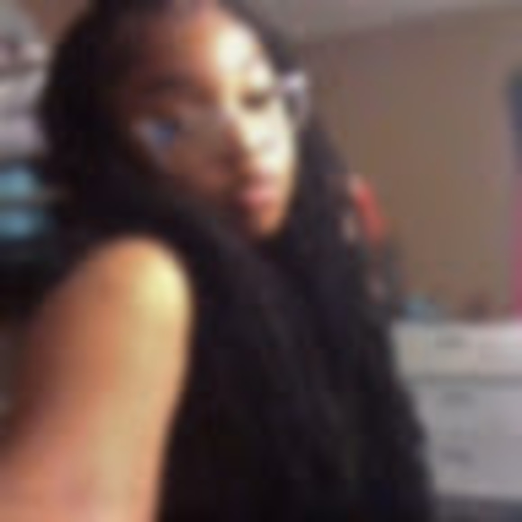 Profile Picture of Aries snead Snead (@ariessnead55) on Poshmark