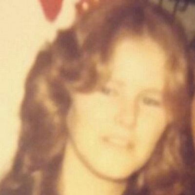 Profile Picture of Kim (@kimallphin50) on Twitter