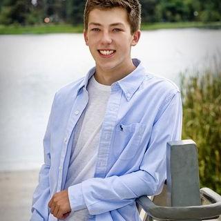 Profile Picture of Sam Simonton (@sam01928374) on Twitter