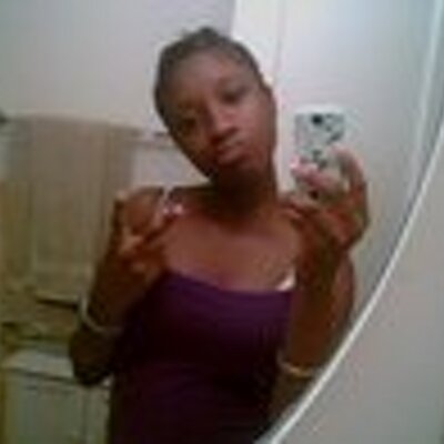 Profile Picture of Vivian Randall (@MookieFnBby) on Twitter