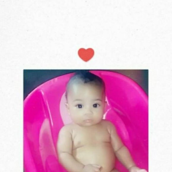 Profile Picture of Suzette Peals (@pealssuzette70) on Poshmark