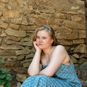 Profile Picture of Lisa Lorenz  (@lisalorenzmusic) on Youtube