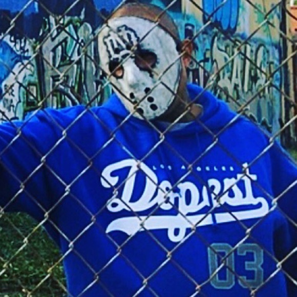 Profile Picture of Nick Reveles (@saeker) on Poshmark