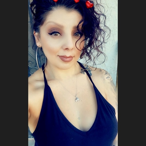 Profile Picture of Michelle Obregon (@myshello) on Poshmark