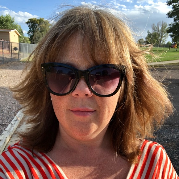 Profile Picture of Dawn Clement (@dawclem) on Poshmark