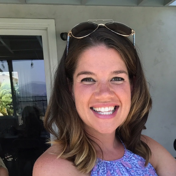 Profile Picture of Marlee Cornue (@marcornue) on Poshmark