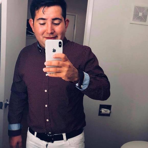 Profile Picture of Carlos Gaddiel (@carlos_elwerito) on Poshmark