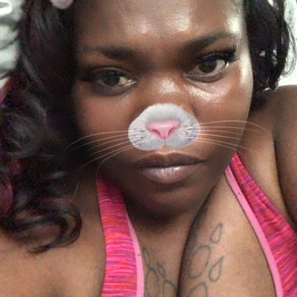 Profile Picture of Anita Turner (@keylei37) on Poshmark