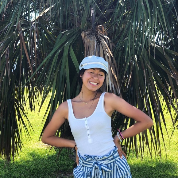 Profile Picture of Camille Nguyen (@nguyencamille) on Poshmark