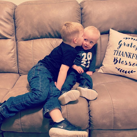 Profile Picture of Jennifer Kagarice (@mrskagarice) on Poshmark