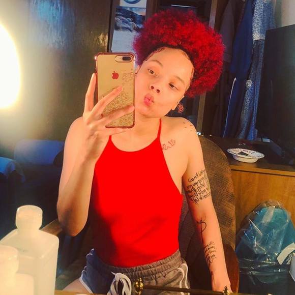 Profile Picture of Arianna Sherranda (@elfleinarianna) on Poshmark