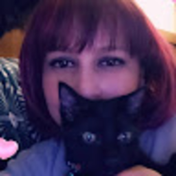 Profile Picture of Nancy Reppond (@reppond73) on Poshmark