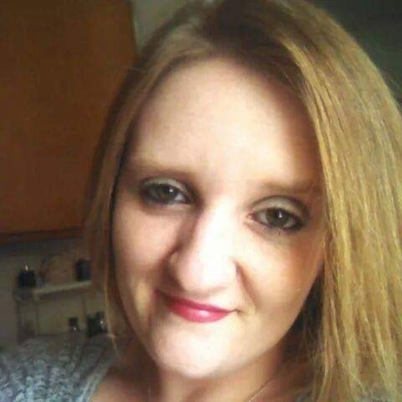 Profile Picture of Rhonda Gardner (@candybbq25) on Poshmark