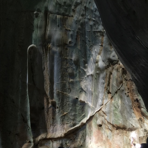 Profile Picture of Han Huynh (@mmiu2708) on Poshmark