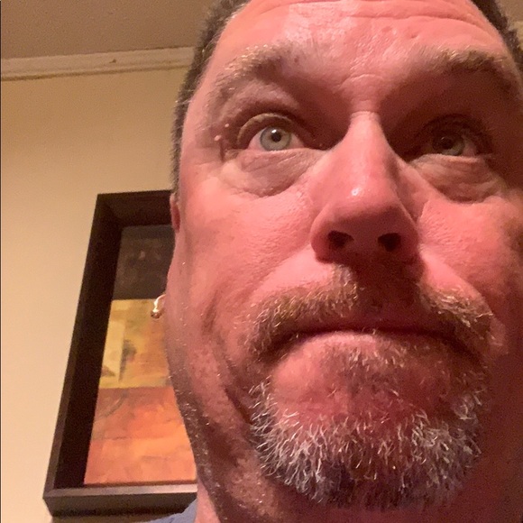 Profile Picture of Wayne Hoskins (@relwob) on Poshmark