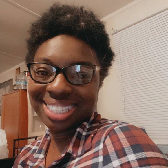 Monique Dolford - Poshmark Profile Picture of Monique Dolford (@moniquedolford) on Poshmark