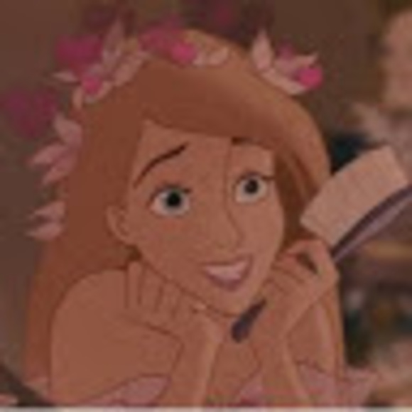 Profile Picture of Tayla Yakas (@tyakas2008) on Poshmark