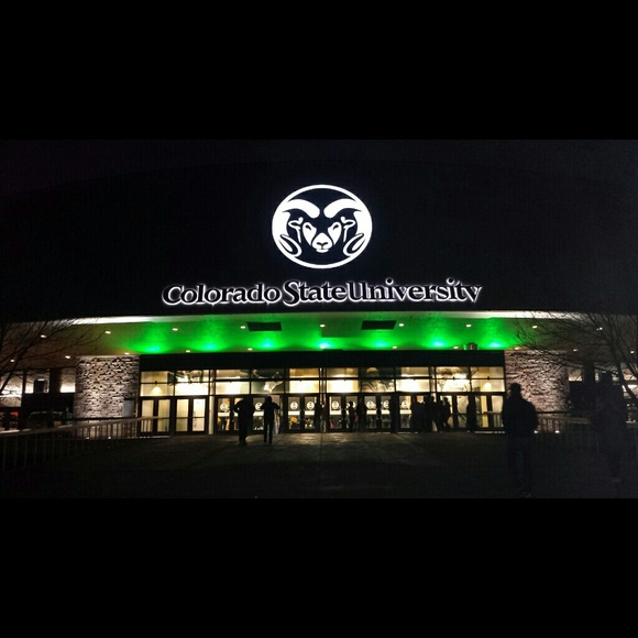 Profile Picture of Alex Hruza (@hruz9242) on Poshmark