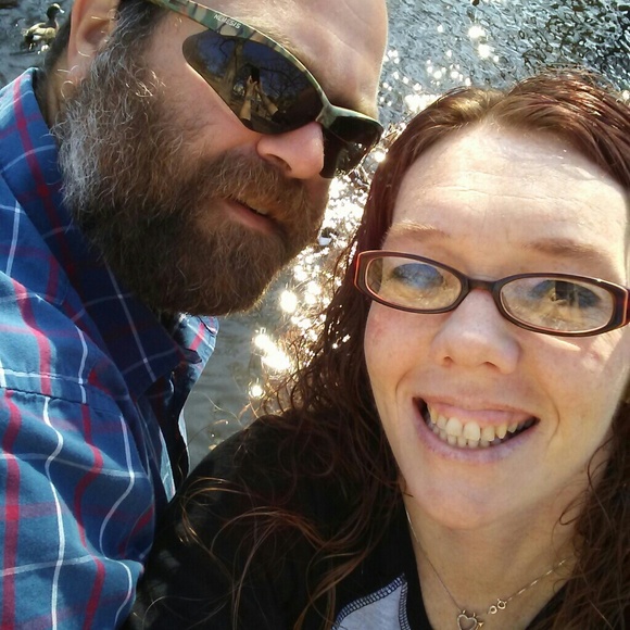 Profile Picture of Amanda Tackel (@stanimal3383) on Poshmark