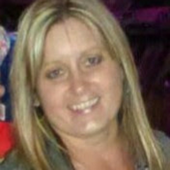 Profile Picture of Della Huckfeldt (@dhuckfeldt) on Poshmark