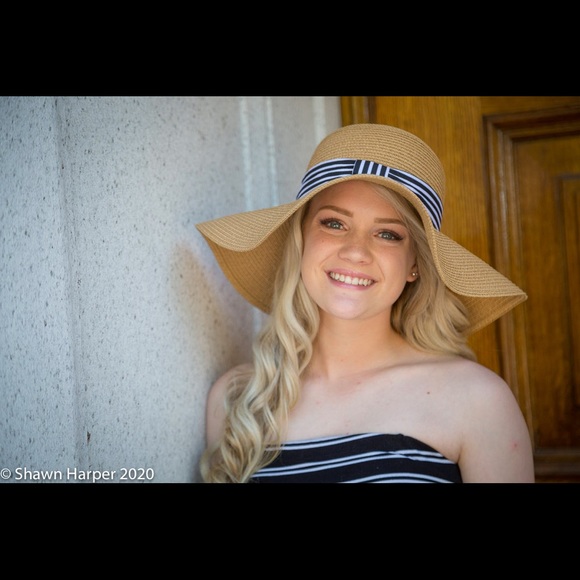 Profile Picture of Tessa Timmcke (@ttimmcke) on Poshmark