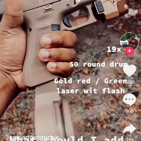 Profile Picture of Charles Dickson (@shonndickson4) on Poshmark