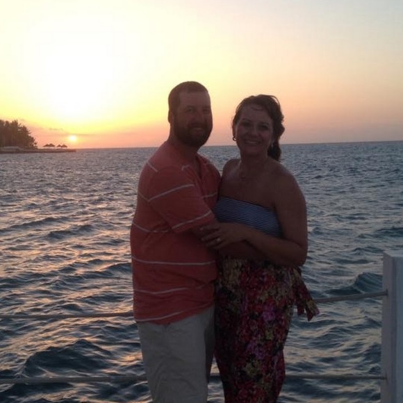 Profile Picture of Tanya Garner (@tanyajeangarner) on Poshmark