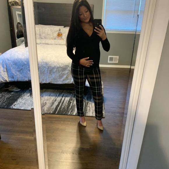 Profile Picture of Erika Valladares (@nenadejesus91) on Poshmark