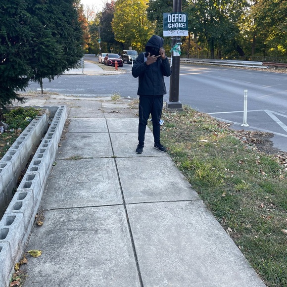 Profile Picture of Harold Harris (@lil4our4444) on Poshmark