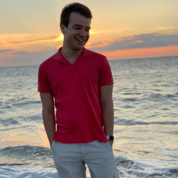 Profile Picture of Kevin Groome (@kgfashion310) on Poshmark