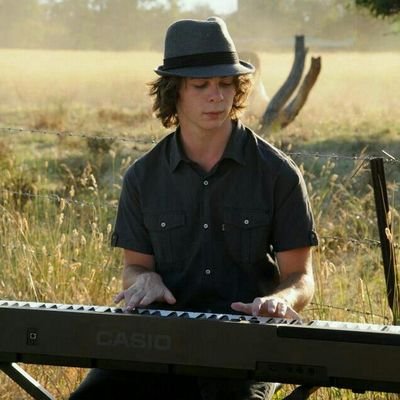 Profile Picture of Benjamin Creed (@fadedcreed22) on Twitter